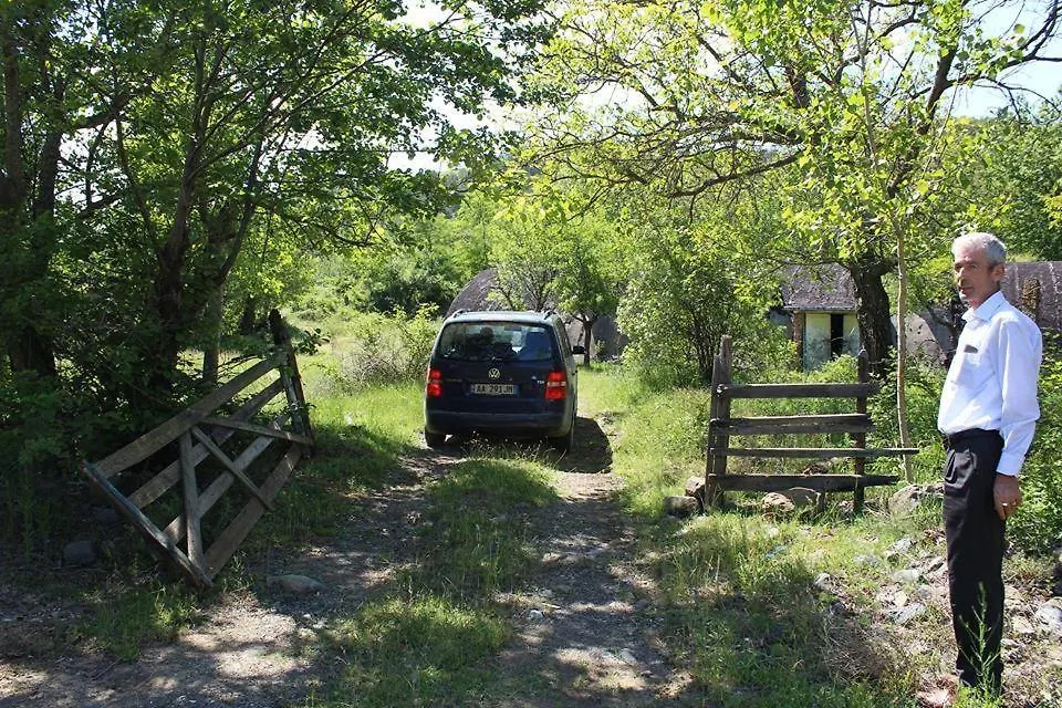 Kulla Brahaj Villa Orosh 0*,  Albania